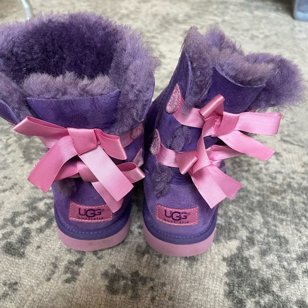 Uggs purple and pink with bows Girls  Size 2